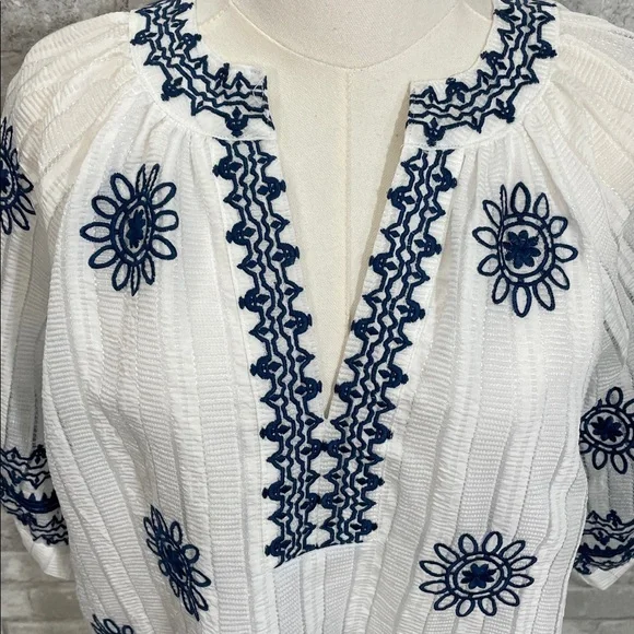 THML Yacht Club Chic Embroidered Top - Picture 2 of 7